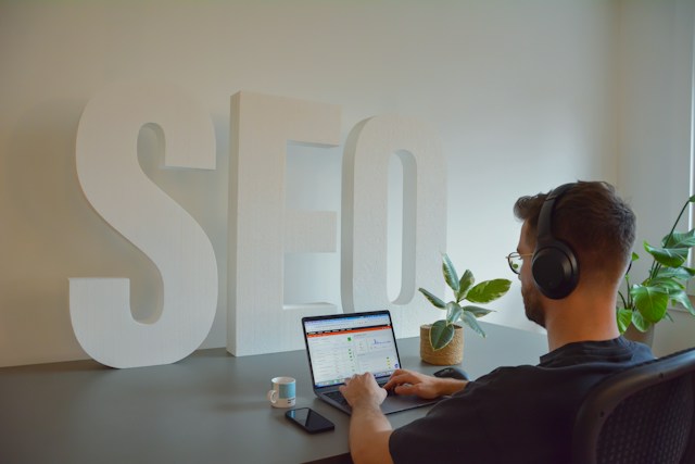 Managing 30 SEO Clients at Once? 8 Reporting Tools Built to Keep the Data Under Control